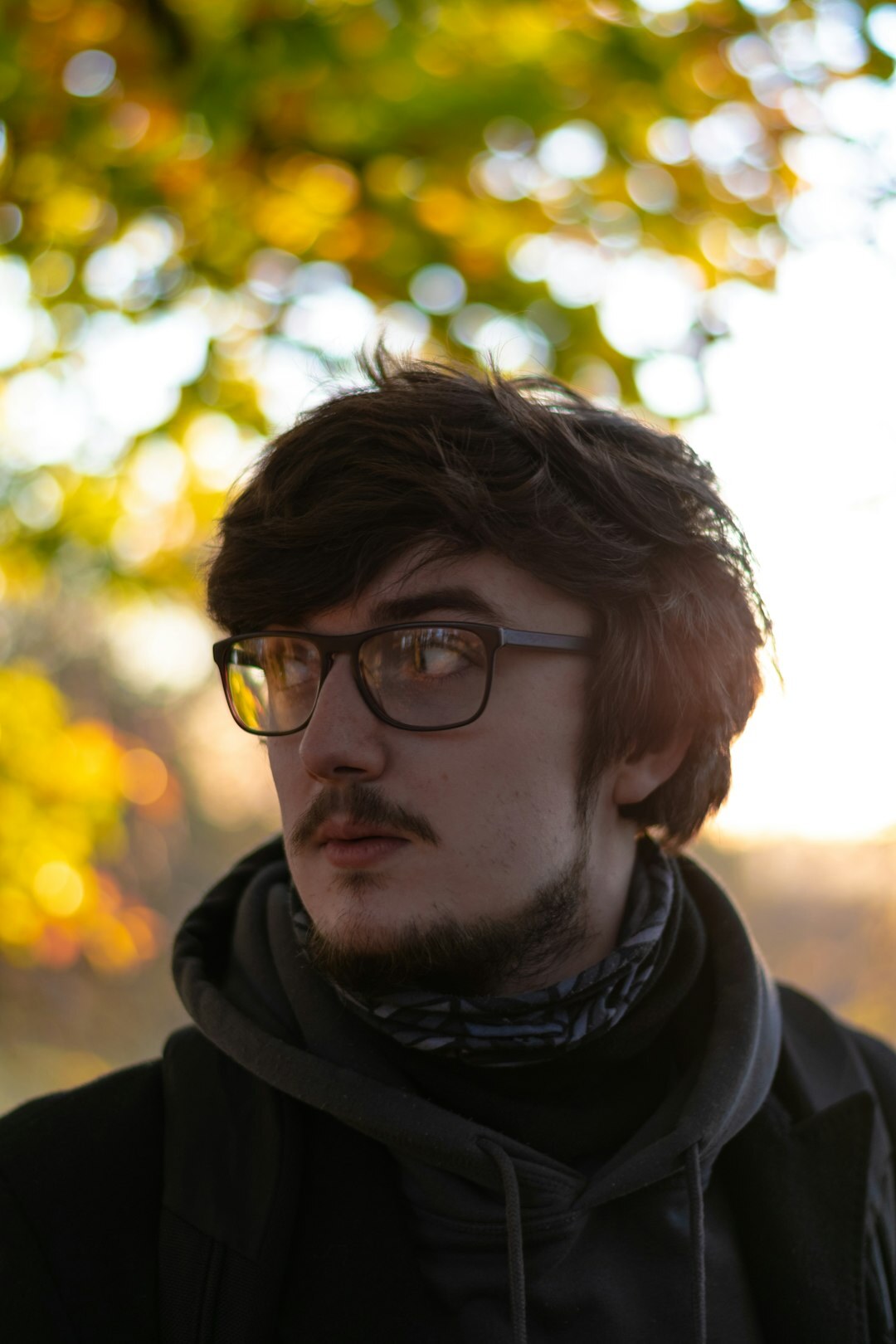 Portrait of a Belgian man speaker with glasses